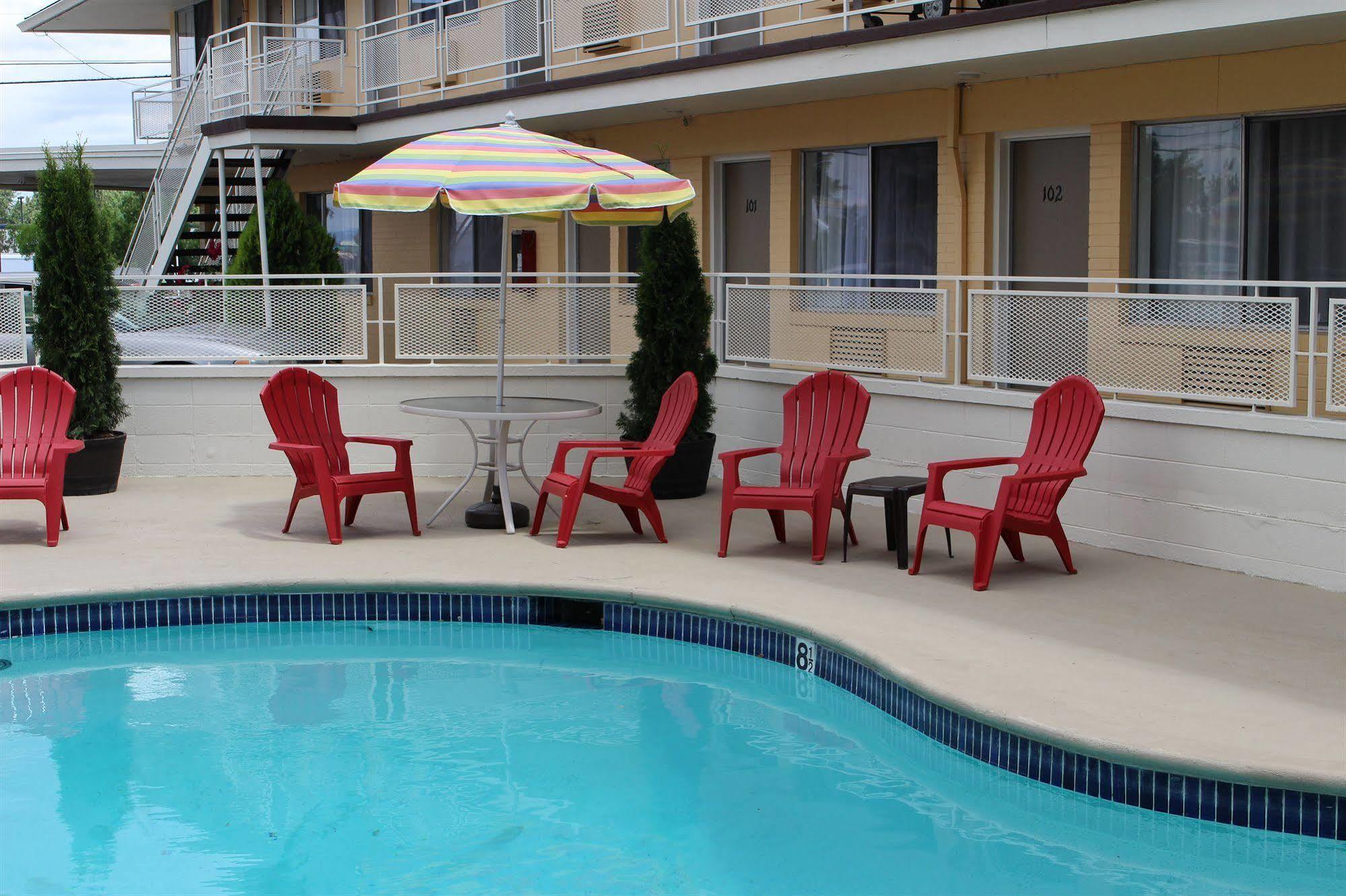 Sovana Inn Medford Ngoại thất bức ảnh