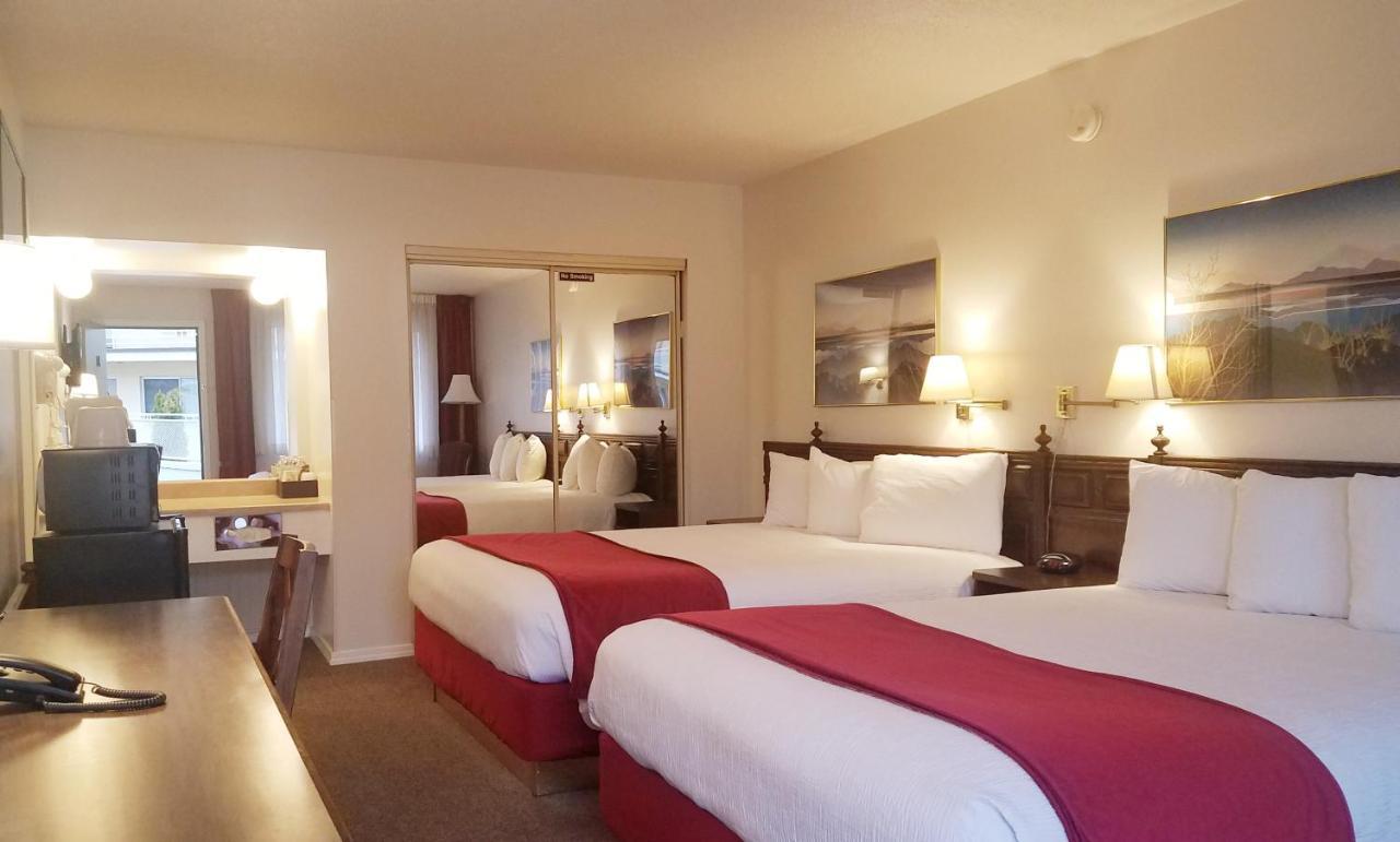 Sovana Inn Medford Ngoại thất bức ảnh